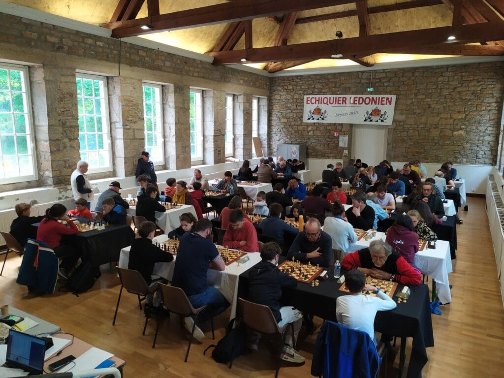 la salle de jeu au début d'une ronde